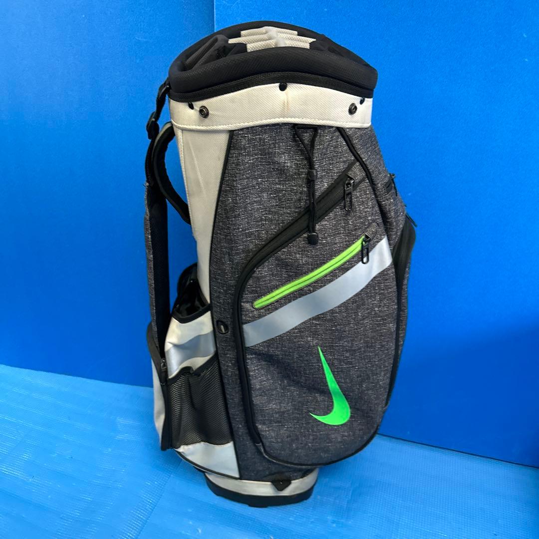 NIKEキャディーバッグ軽量タイプ・値下げ中