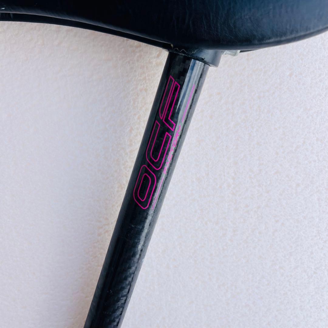 OCFナローサドルとOCFカーボンシートポストのセット(中古)