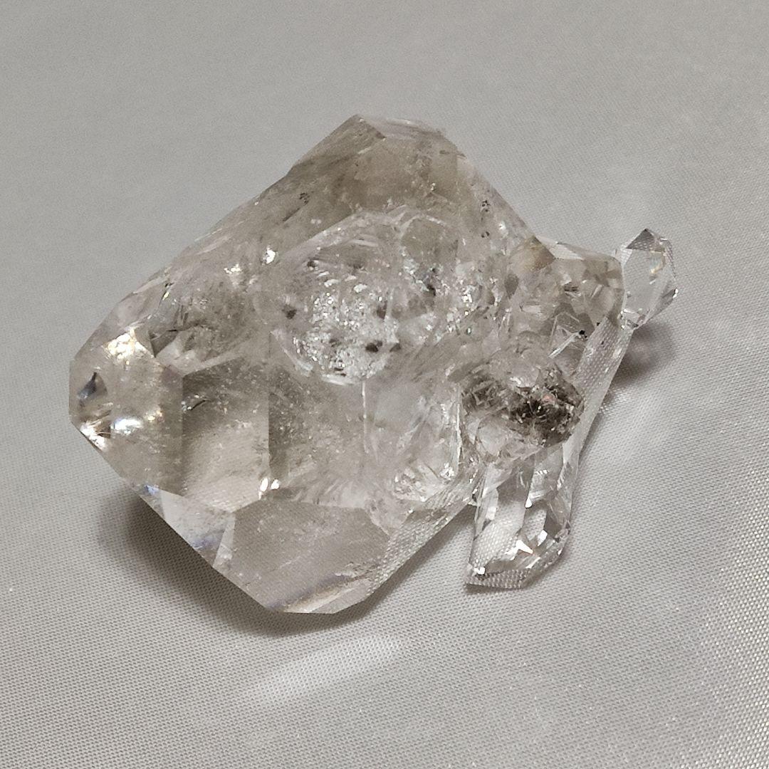 パワーストーン　天然石　原石　レインボー入りハーキマー水晶　42g　No.249