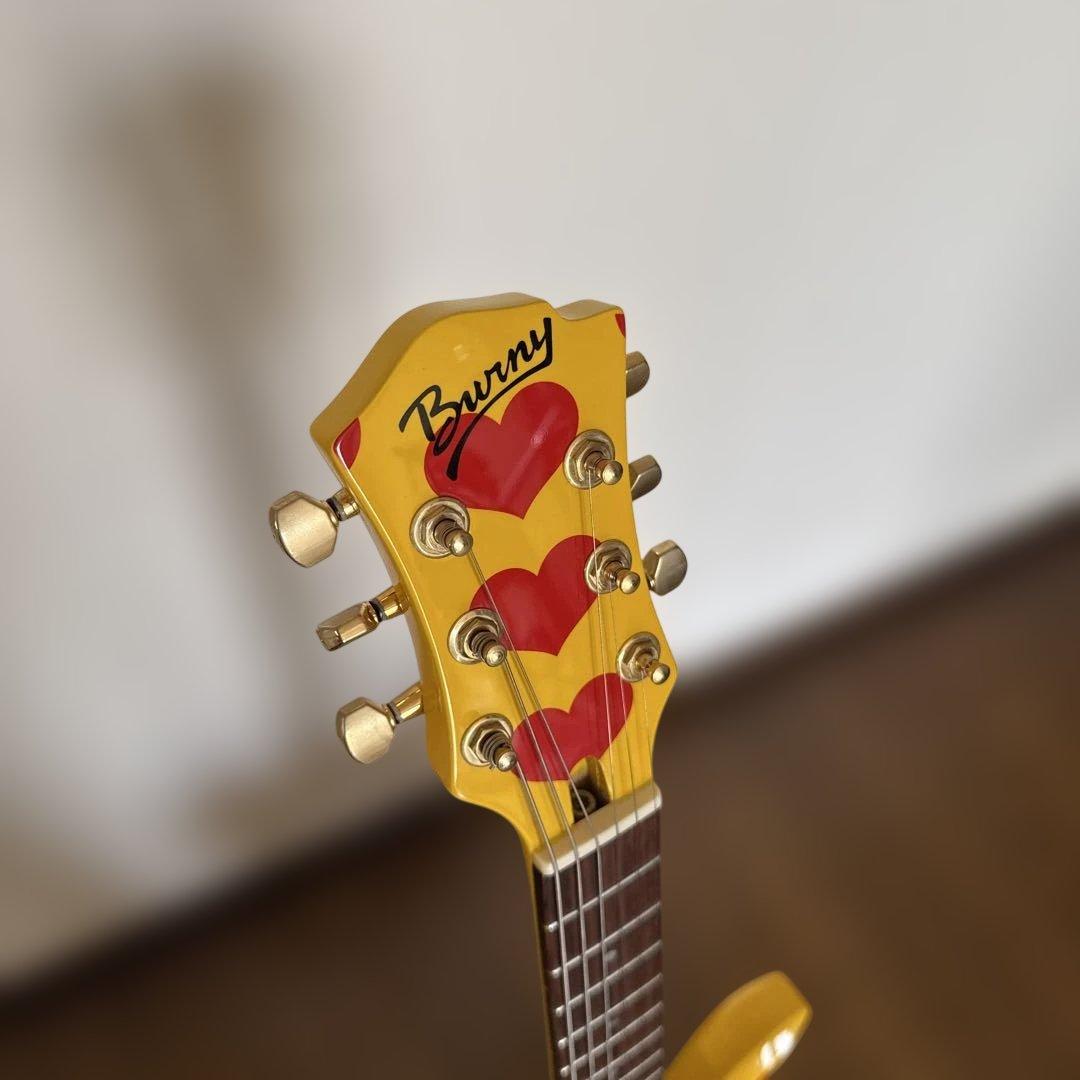Burny エレキギター ハート柄
