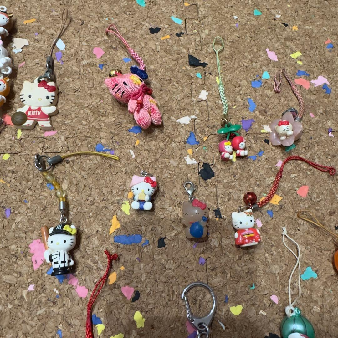 サンリオ ハローキティ キティ HELLO KITTY ストラップ キーホルダー