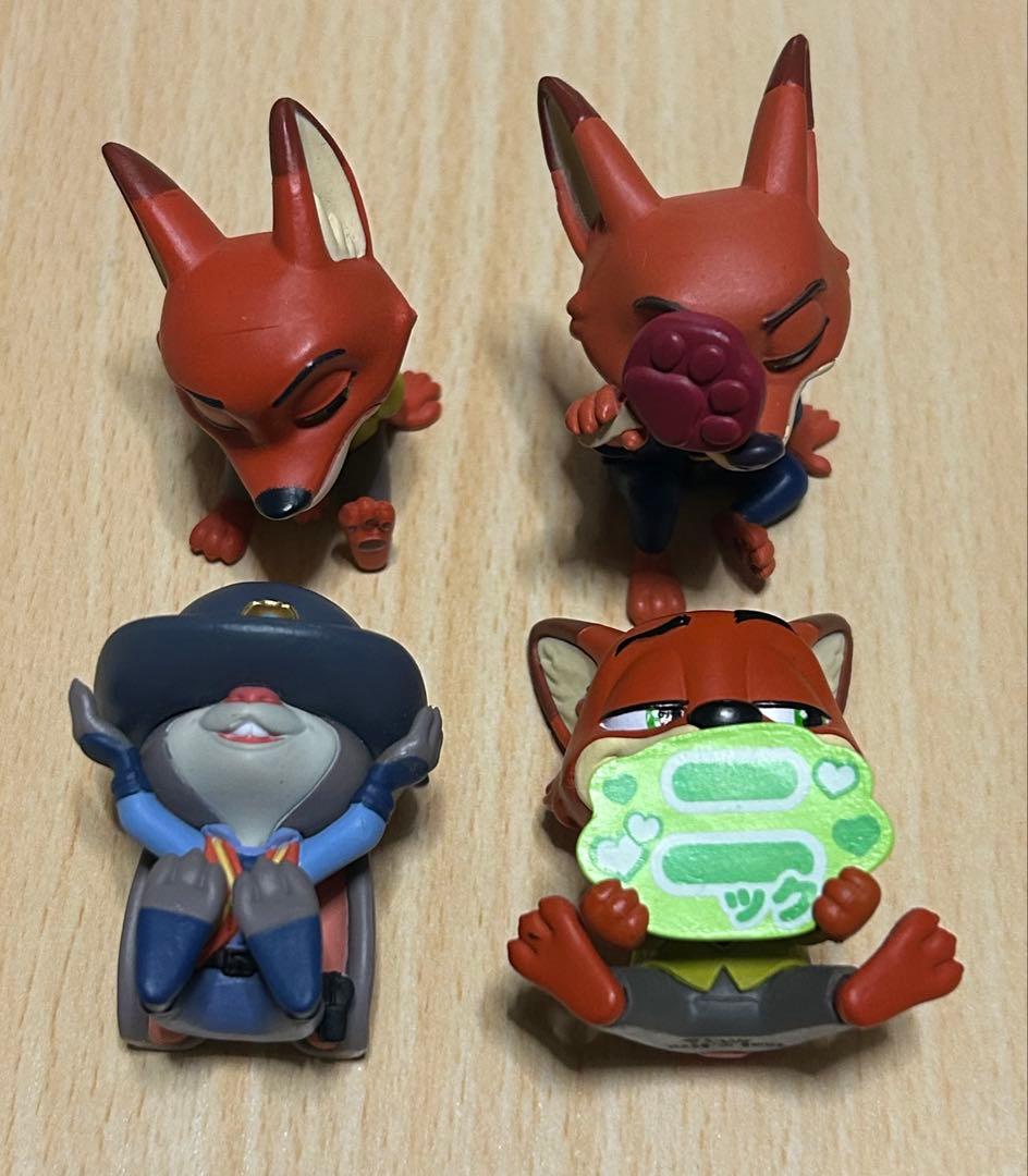 ズートピア　ニック　ジュディ　かくれんぼフィギュア　肩ズンなど　ガチャガチャ