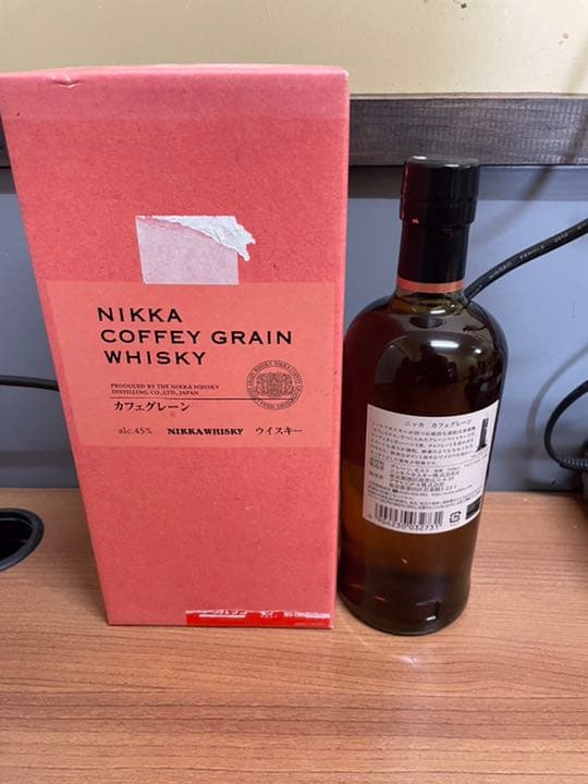 ニッカ　【カフェグレーン】ウイスキー　700ml