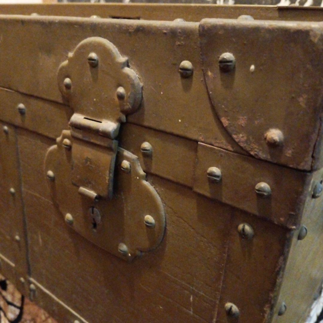 旧日本帝国陸軍稀少レア日清日露〜太平洋戦争当時物重厚古鉄金具留付木製軍装備軍隊箱