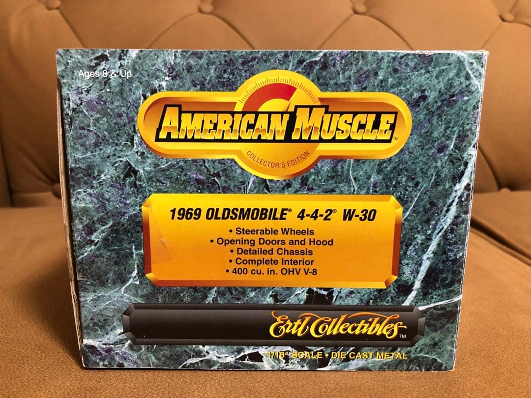 1/18 ERTL 1969 OLDSMOBILE 4-4-2 W30 アメ車