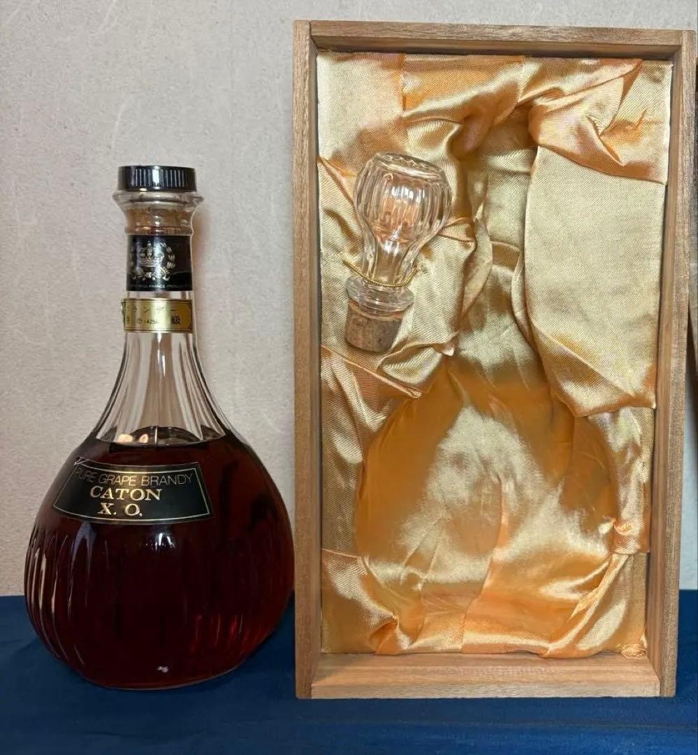 CATON X.O. ブランデー 木箱入り