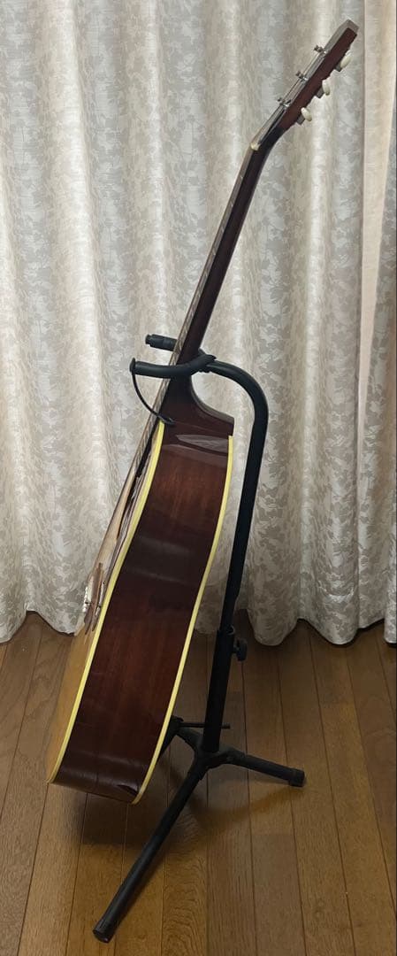 新品同様 Gibson J-50 2022年 ケース付き