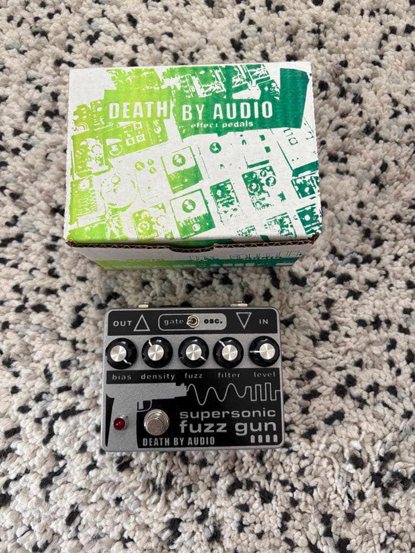 ギター DEATH BY AUDIO supersonic fuzz gun