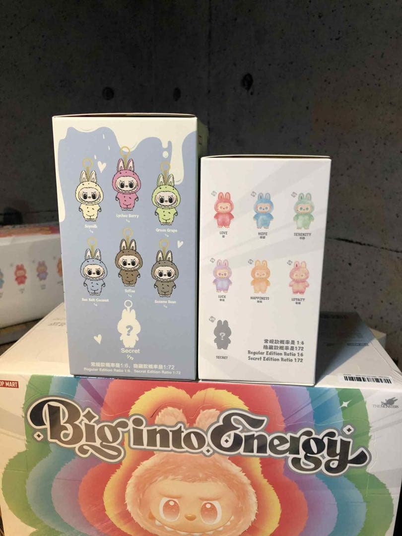 【正規品・未開封】 Labubu energy +MACARON 2箱