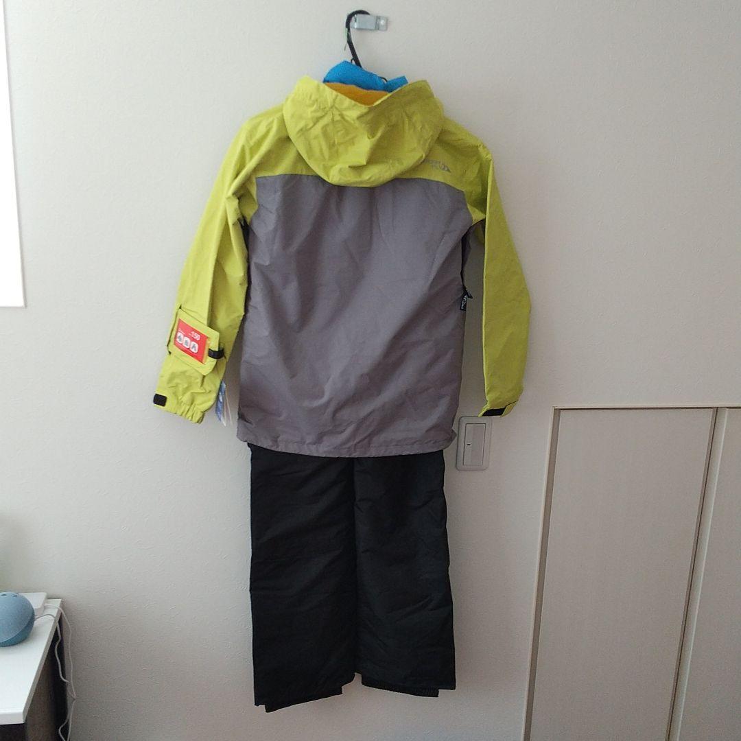 【新品未使用】スノーウェア　150センチ