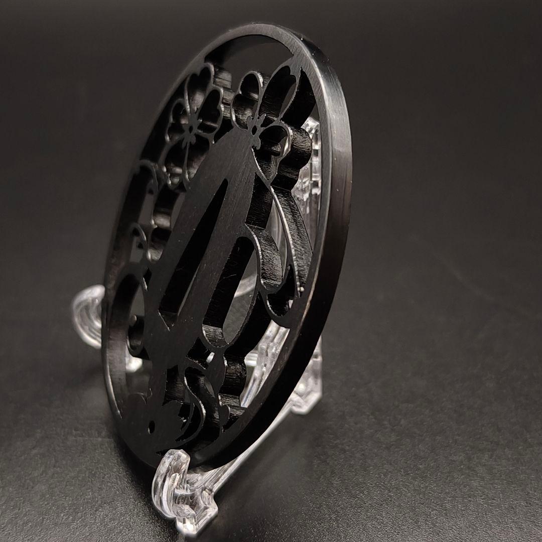 刀鍔　流れ桜の図　鉄製　金工品　細工　職人作　日本刀装具　鍔　つば　刀剣美術