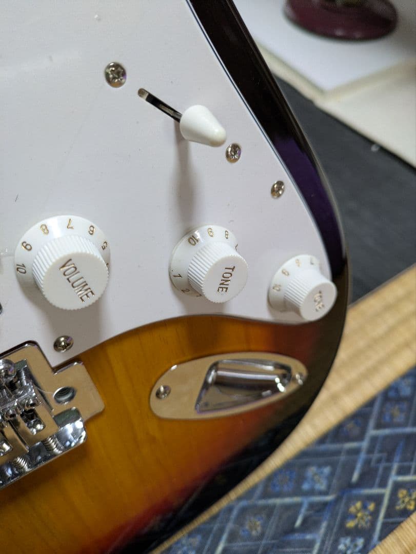 SELVA セルバ　エレキギター　サンバースト　ストラトキャスタータイプ