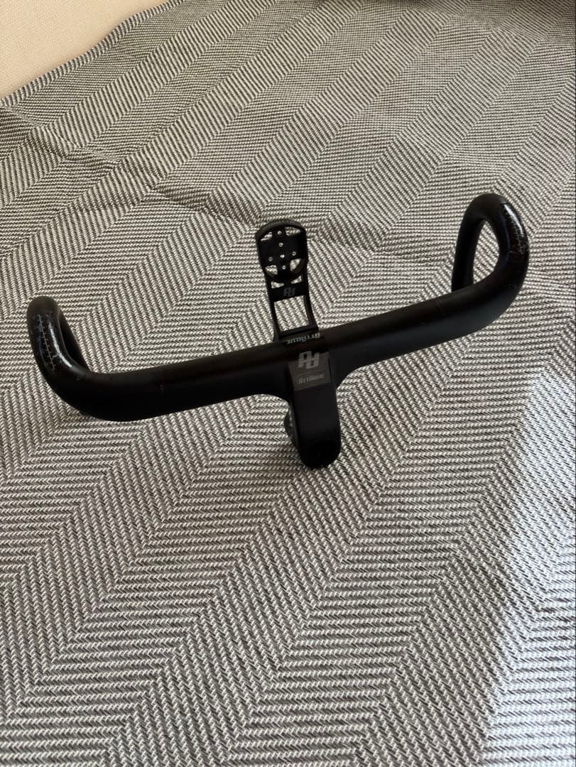 グストアタッキーカーボンハンドル