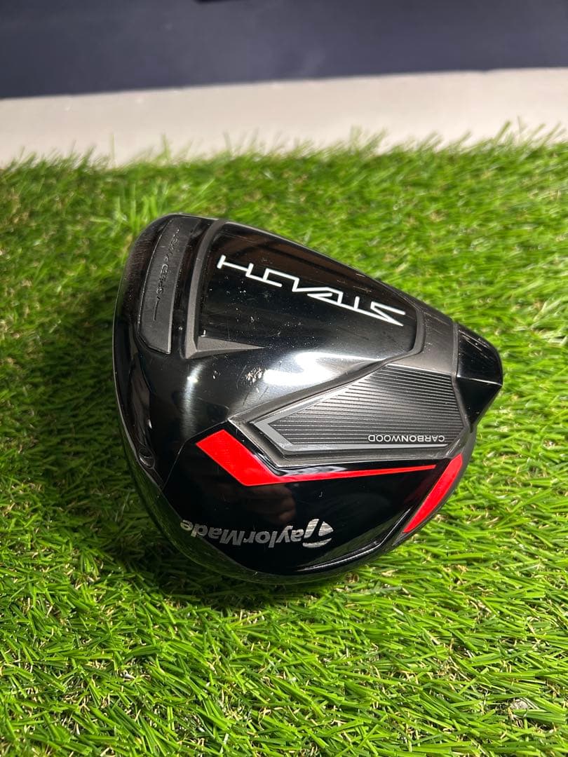 テーラーメイド　STEALTH 9度　1W ヘッドのみカバーあり