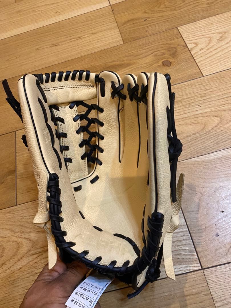 L*x様 Nike 野球グローブ クリーム色希少廃盤ナイキ