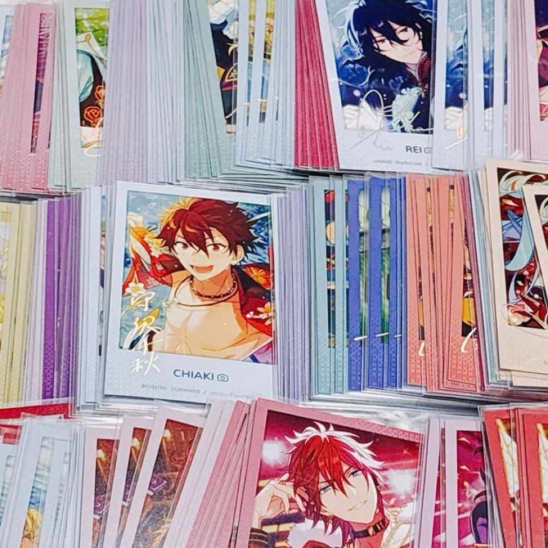 【最終値下げ】 あんスタ 大量 まとめ売り 紙類 缶バッジ