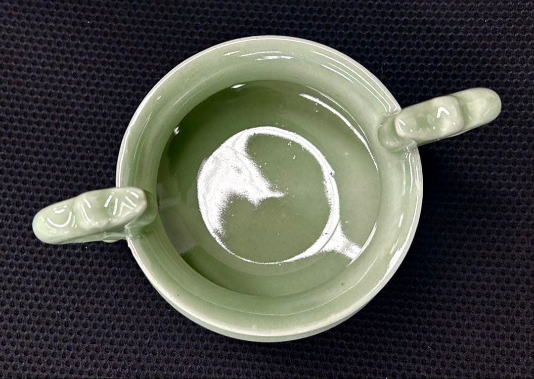 中国骨董　龍泉窯 蟠螭文 双耳　青磁香炉 明時代