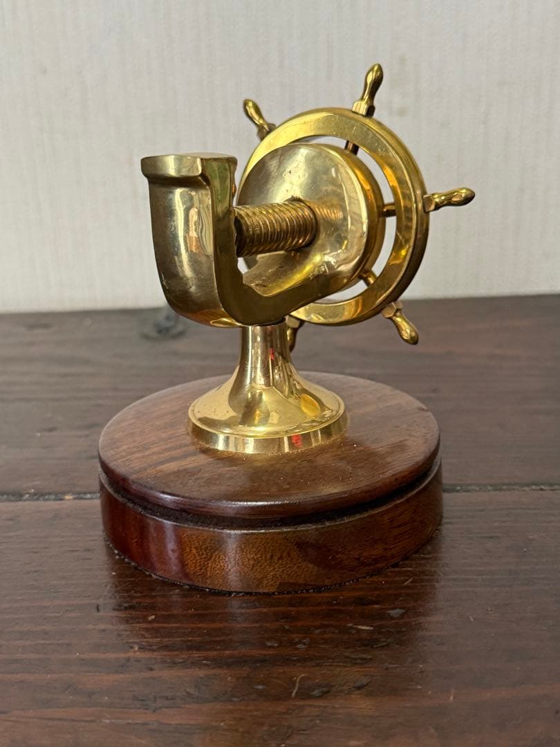 【真鍮くるみ割り】Brass Ships Wheel Nutcracker