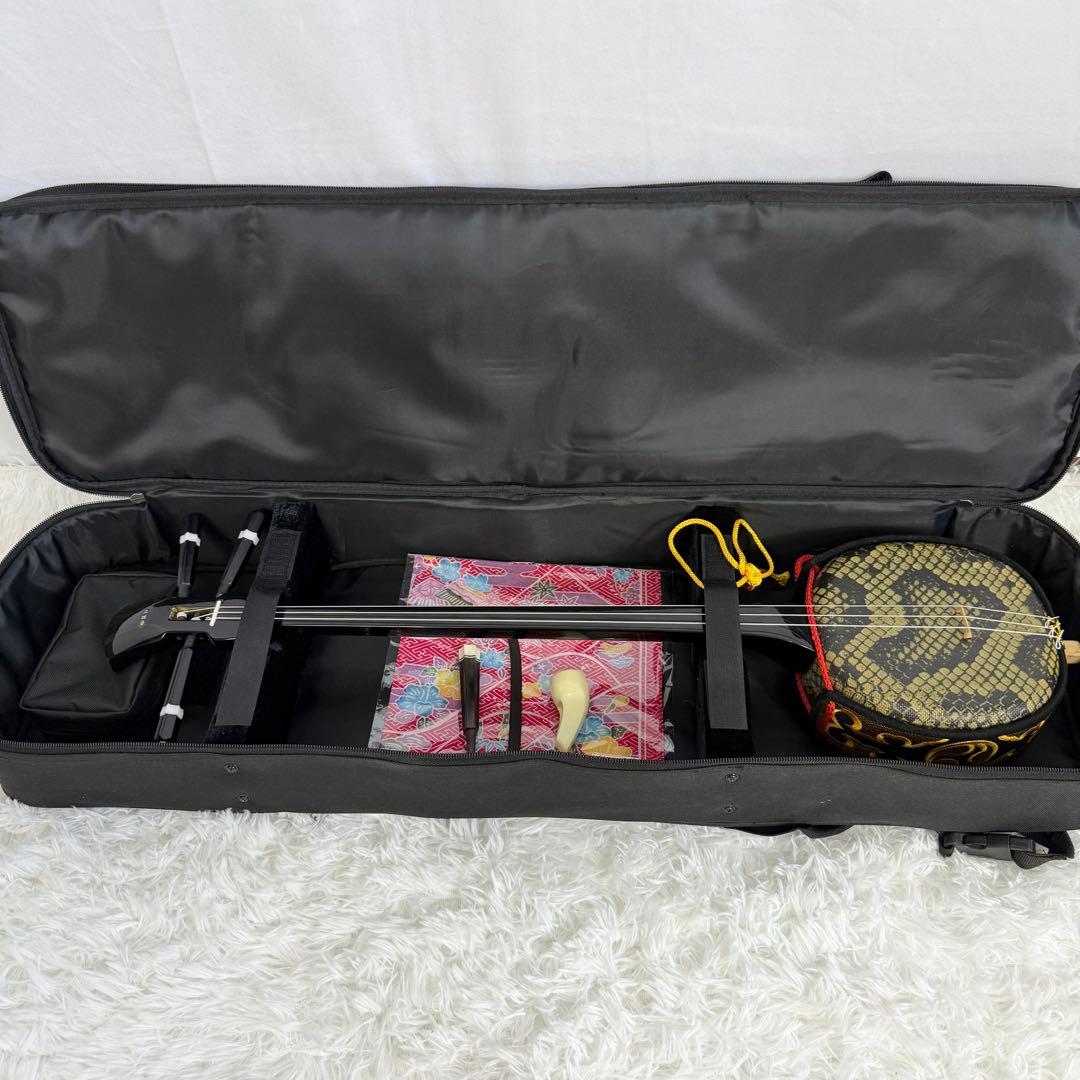 「美品」沖縄三線　蛇皮　合皮　ソフトケース付　初心者　三味線