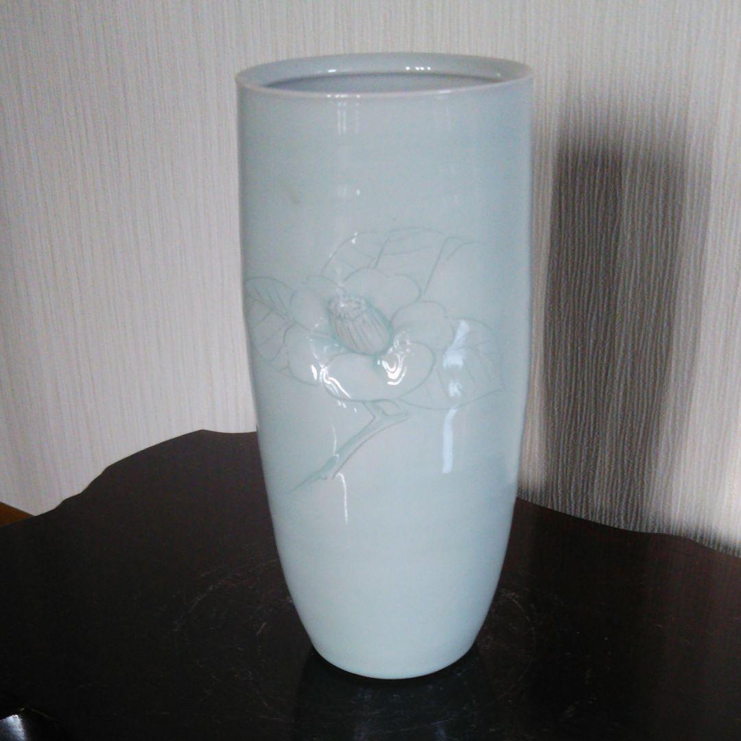 砥部焼き 白磁 花器  椿