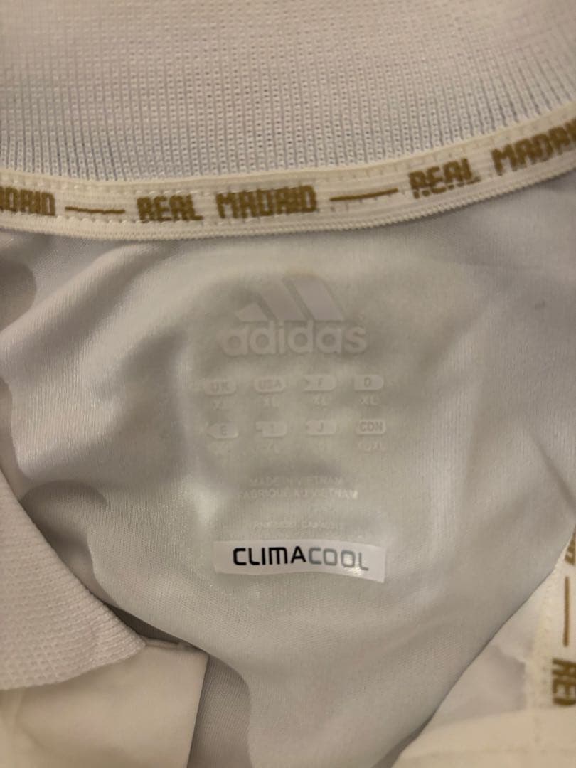 レアルマドリード　11-12シーズン　直筆サイン入り　ユニフォーム