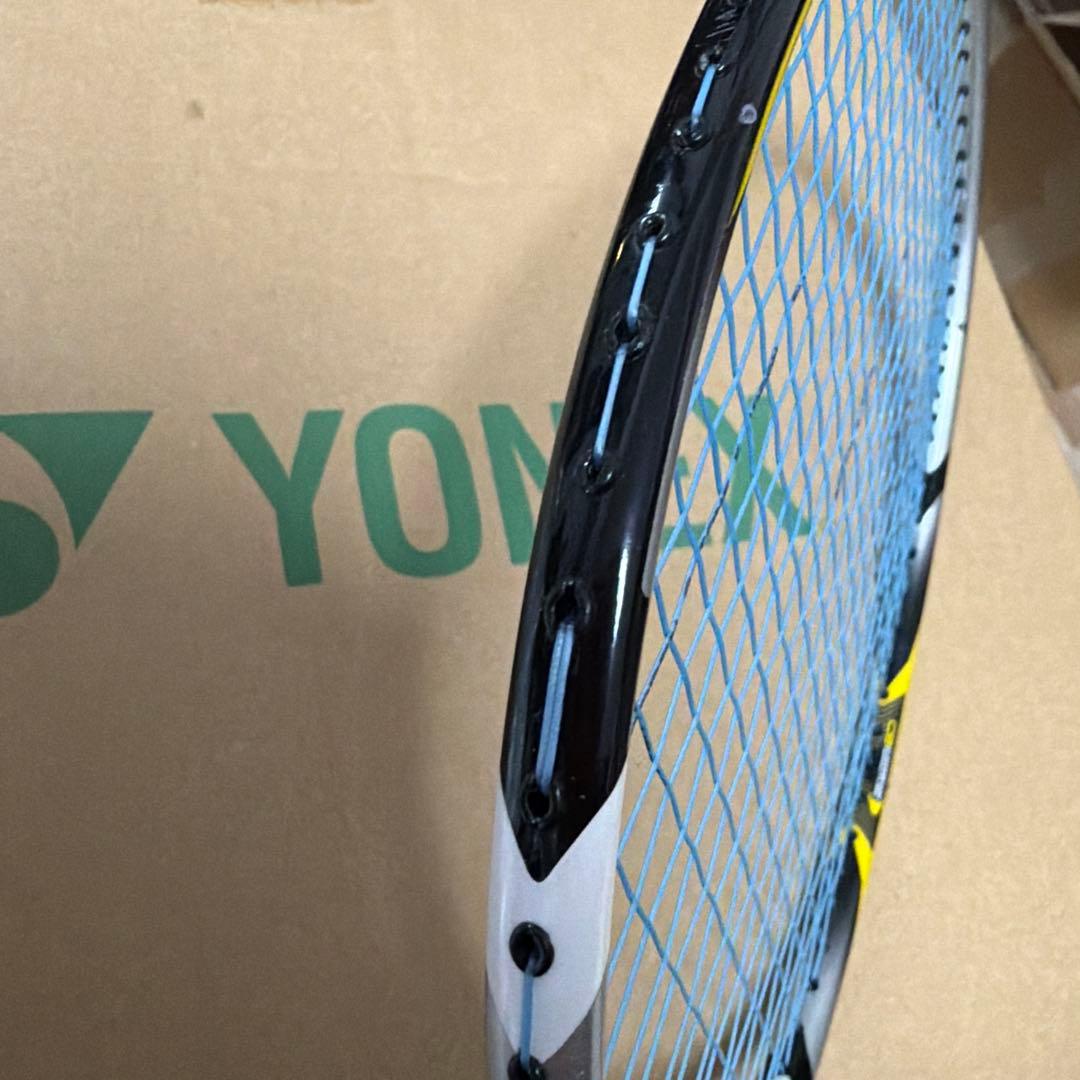 傷ありYONEX ARC SABER 7 バドミントンラケット