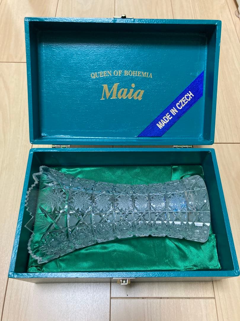 ラスカボヘミア Maia(マイア) 花瓶 MA-803