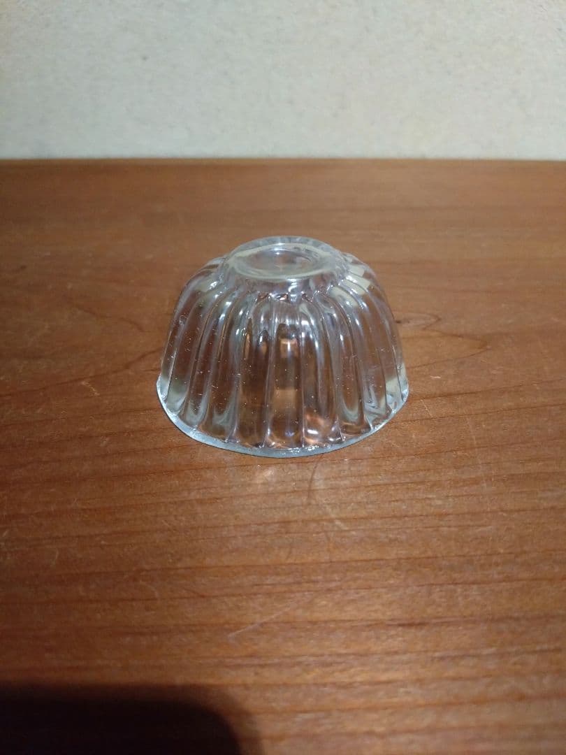 江戸ガラス 型吹き 菊形盃 猪口