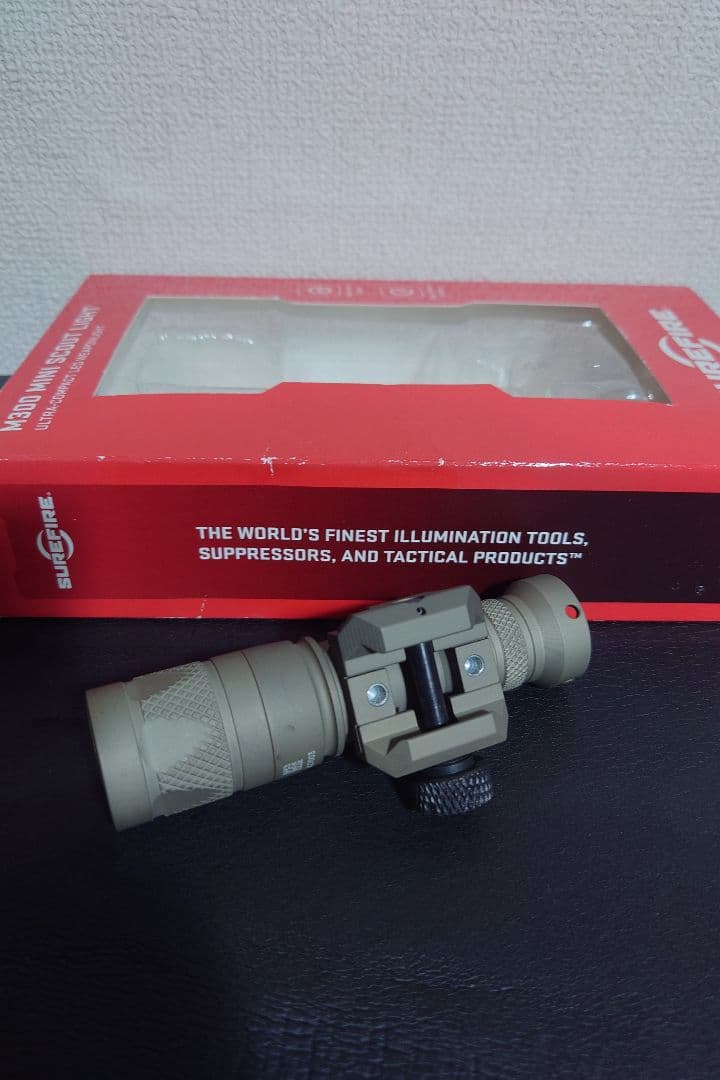 実物 Surefire M300V MINI SCOUT LIGHT