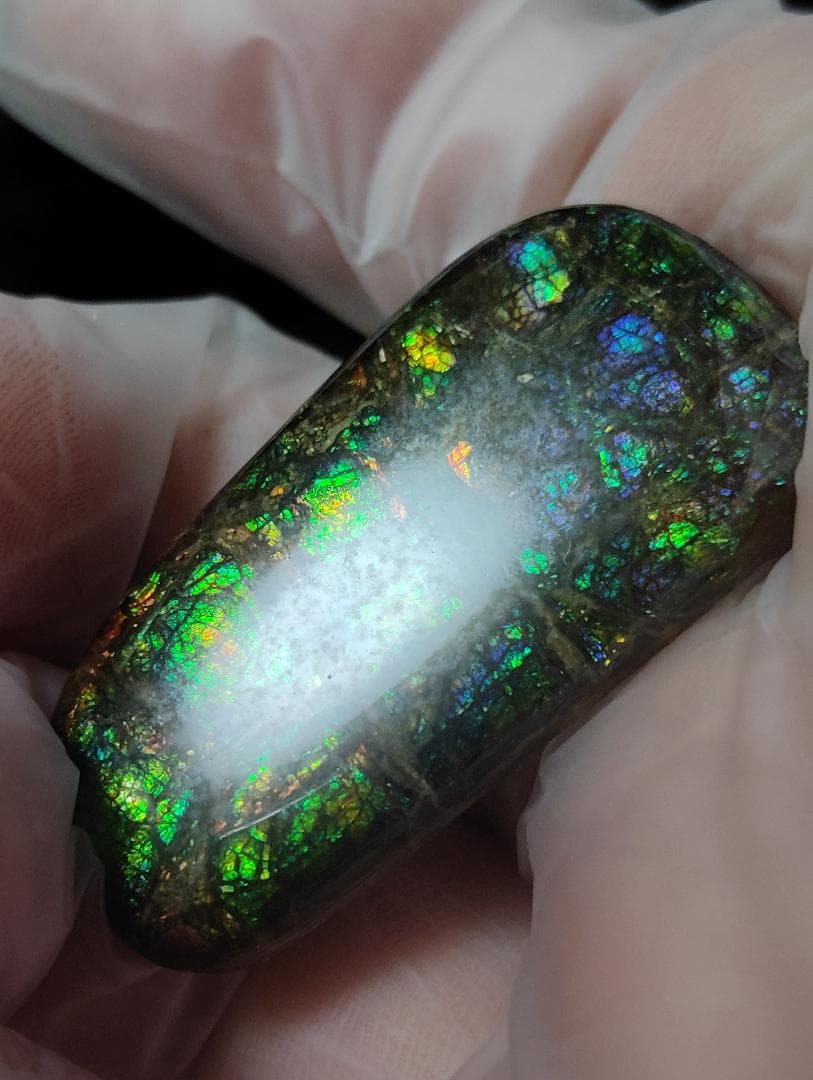 アンモライト　ルース　最後の画像２枚裏面発色　24-0735 39000