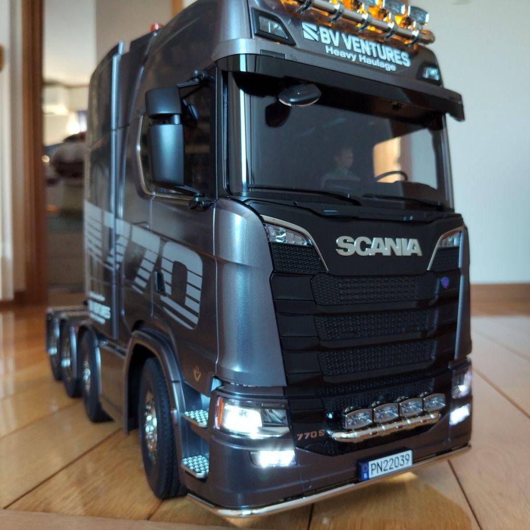 タミヤ　スカニア770S 8×4×4 ガンメタ