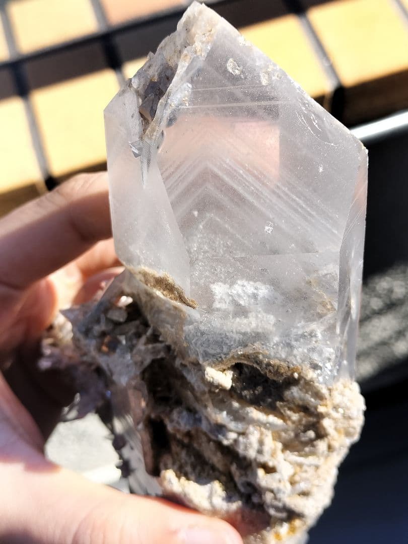 ブルーザギマウンテンクォーツ　古く珍しいタイプ