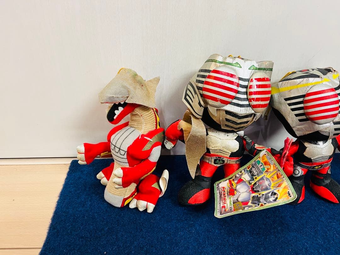 仮面ライダー龍騎　レトロ　ぬいぐるみ