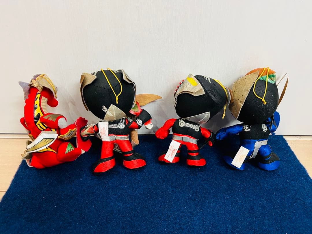 仮面ライダー龍騎　レトロ　ぬいぐるみ