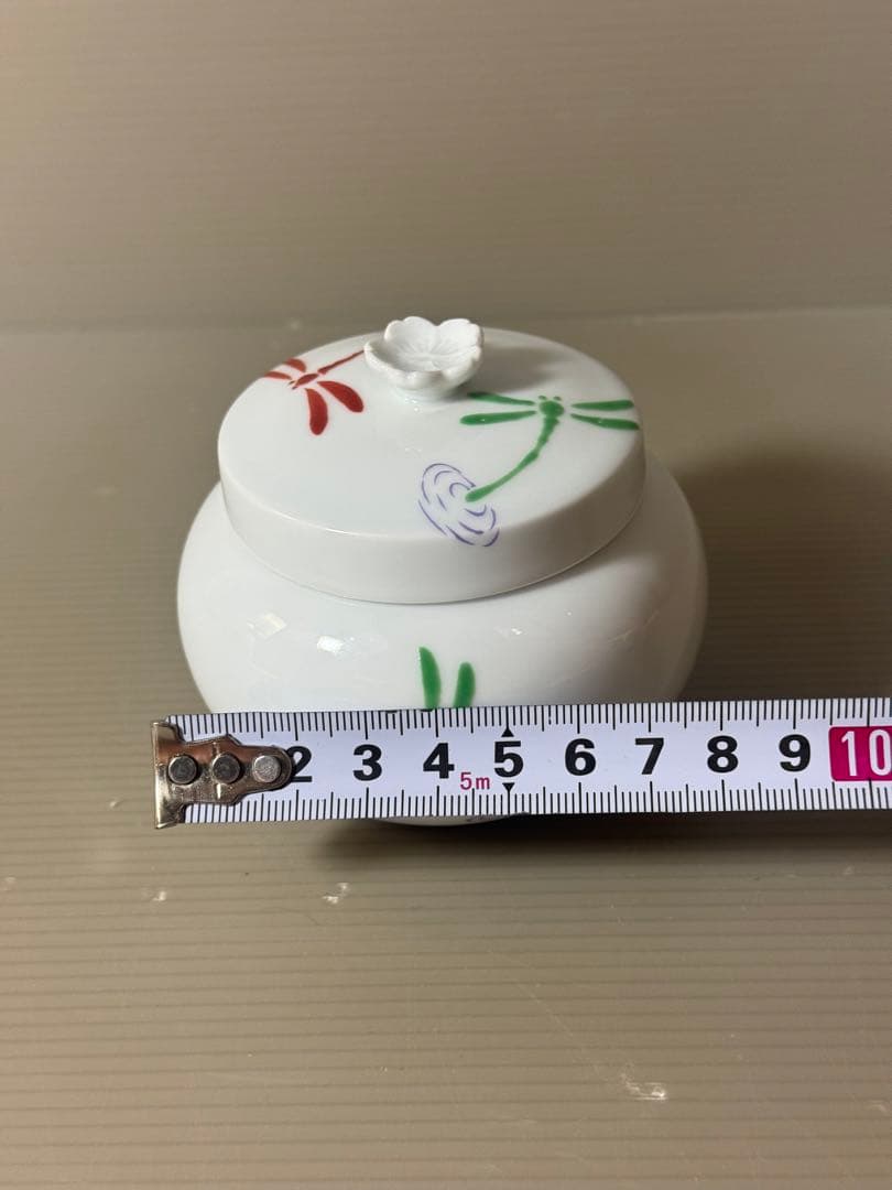 2339 有田焼　其泉　蜻蜓文　蓋物