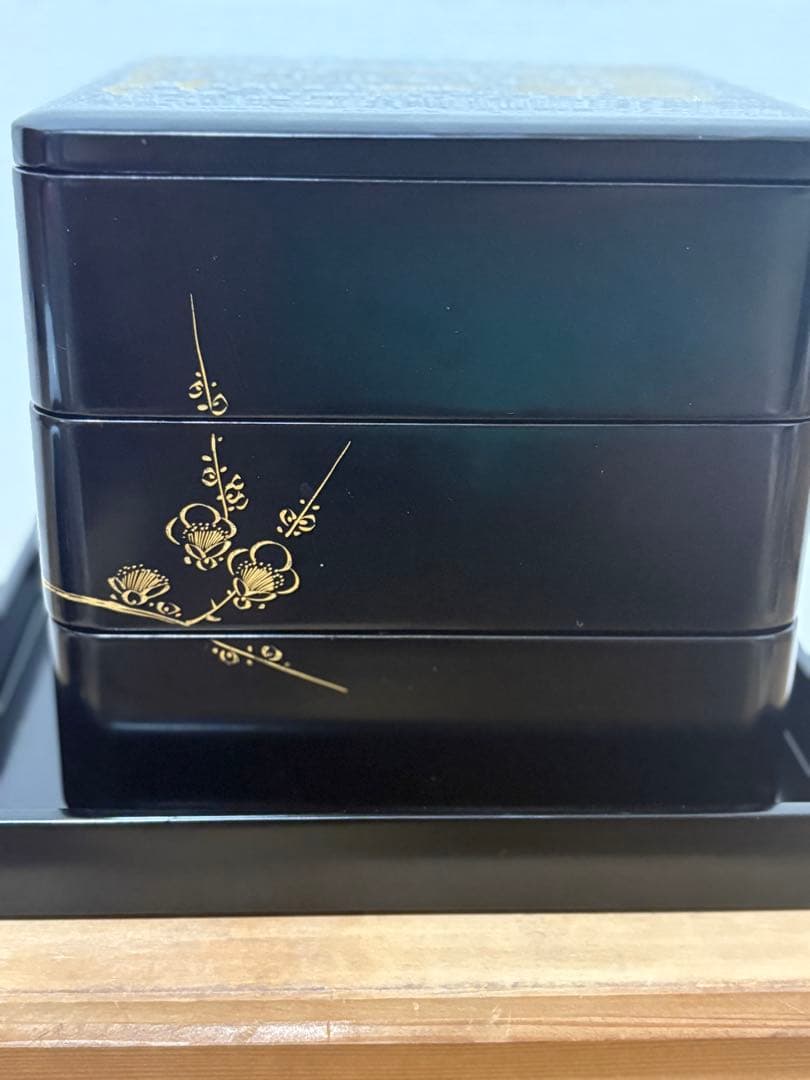 越前漆器 3段重箱 山久漆工　台付き　箱付き　レトロ　年代物　金箔装飾　おせち