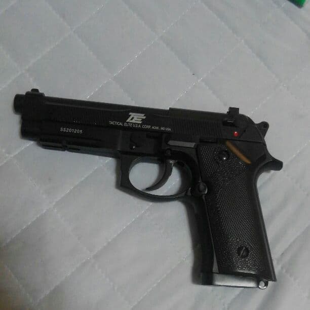 ガス式オートマチック銃