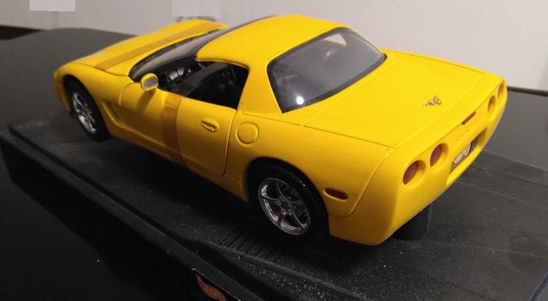 C5 Corvette　コルベット　ミニカー　HOT Wheels　中古