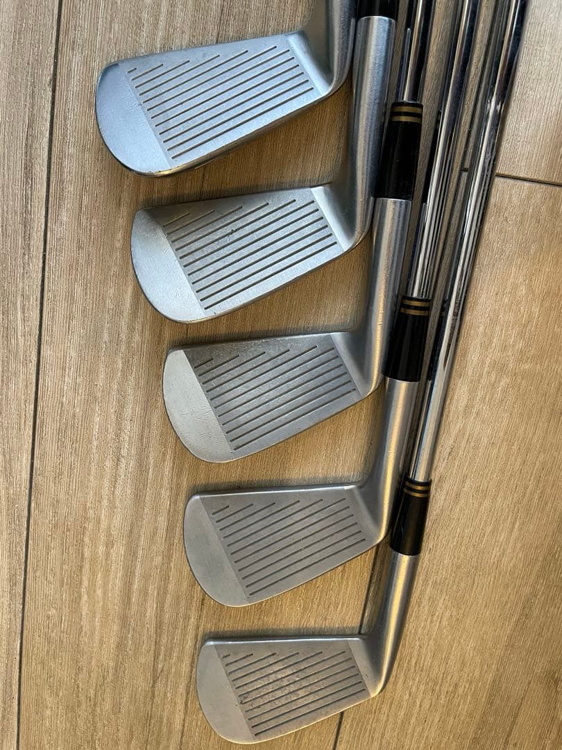 ★ケース付 JUMBO MTN3 PRO MODEL アイアン 2番〜SW10本