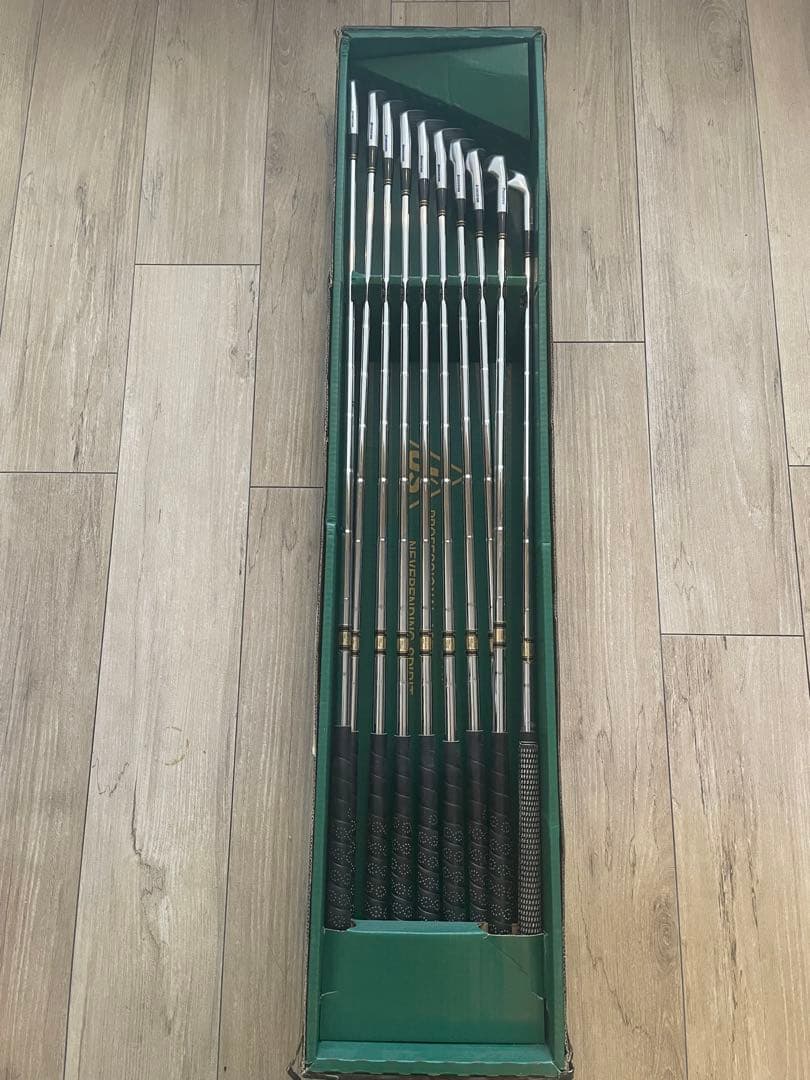 ★ケース付 JUMBO MTN3 PRO MODEL アイアン 2番〜SW10本