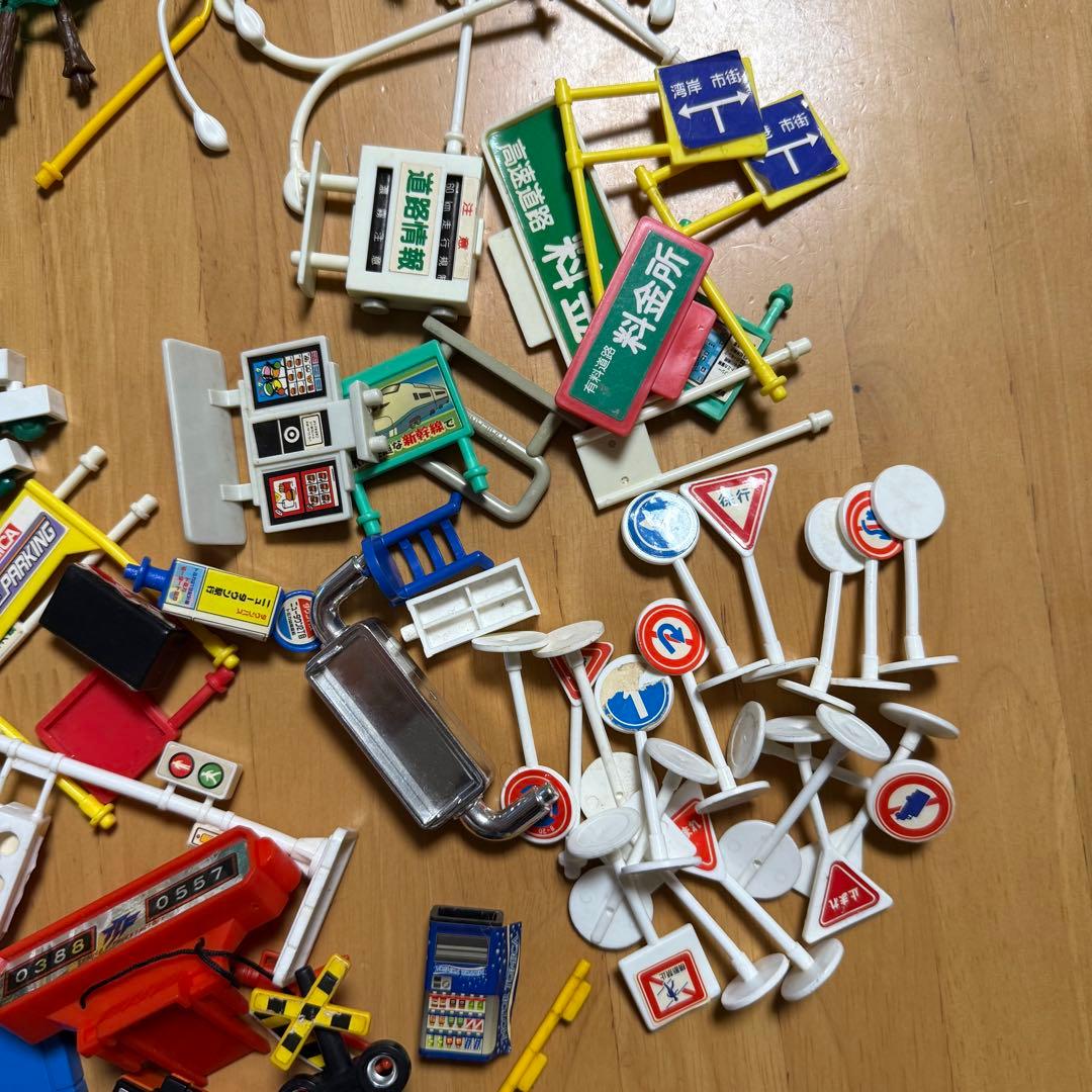 トミカタウン　パーツ　部品　大量セット