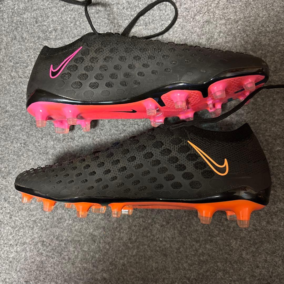 シ*ス様 左右色違い　ナイキ ファントム ウルトラ ヴェノム FG 26.0cm