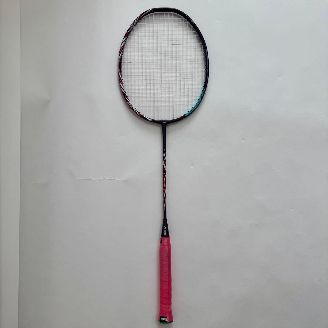 【極美品】【無傷】YONEX ASTROX アストロクス 100ZZ 4UG5