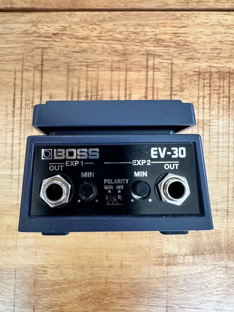 BOSS EV-30 エクスプレッションペダル　中古品プレイヤーズコンディション