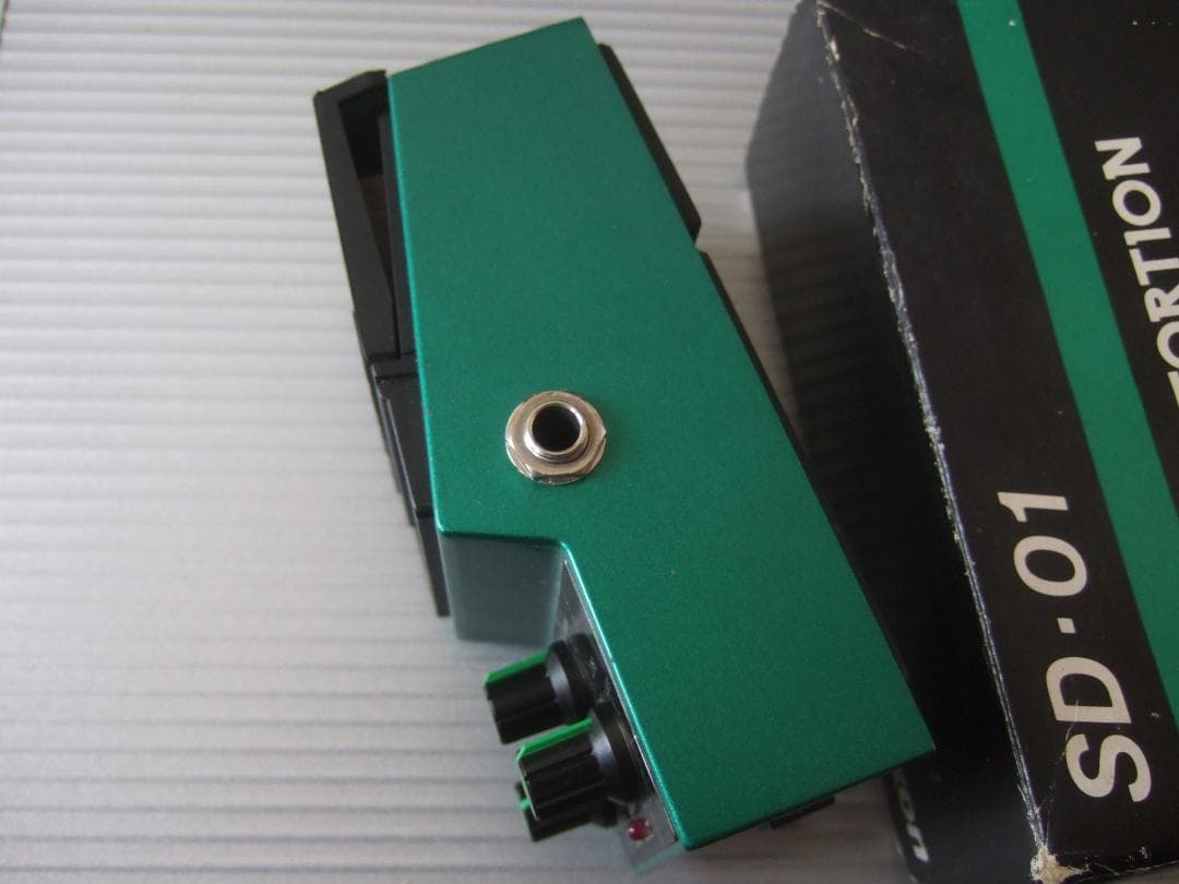 美品 箱付属 Maxon SD-01 Sonic Distortion SD01