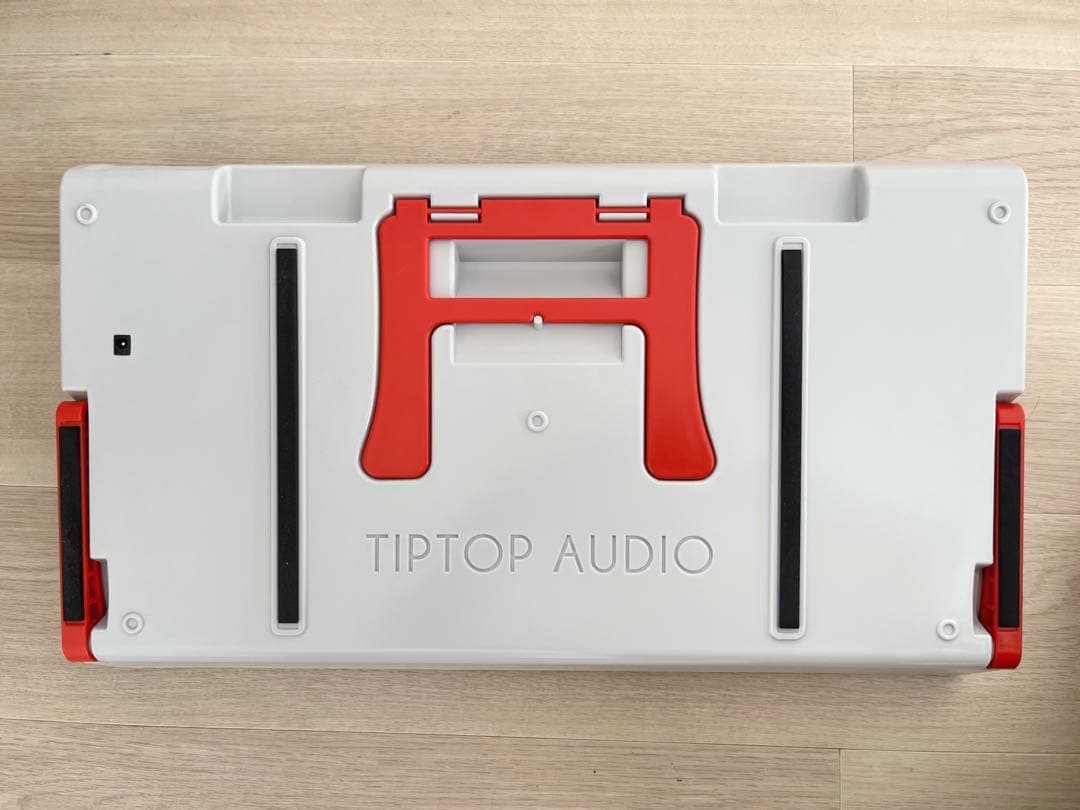 TIPTOP AUDIO Mantis モジュラーシンセケース