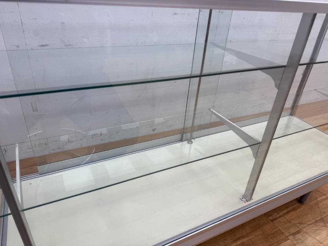 日本アルミ　ガラスショーケース　店舗用