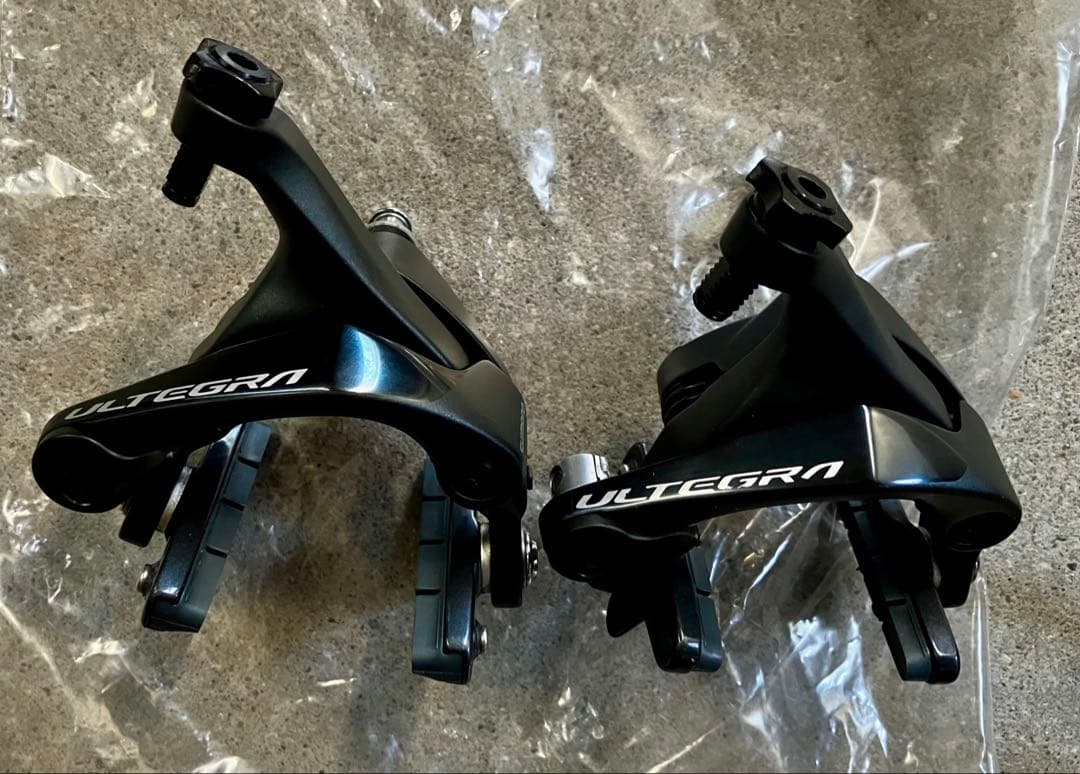 Shimano ULTEGRA r8000キャリパーブレーキ　前後