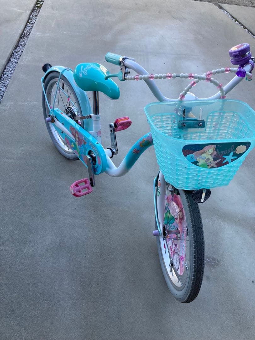 水色　子供　自転車　Disneyアリエル