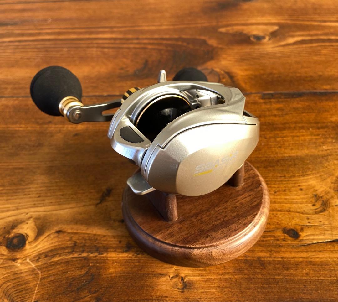 ジギングリール　ダブルハンドル　ベイトリール　超軽量　船釣り　海釣り　新品未使用